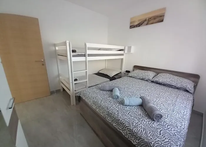 Valmar Lejlighed Vir