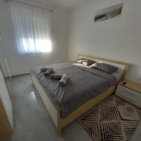 Valmar Apartment Vir